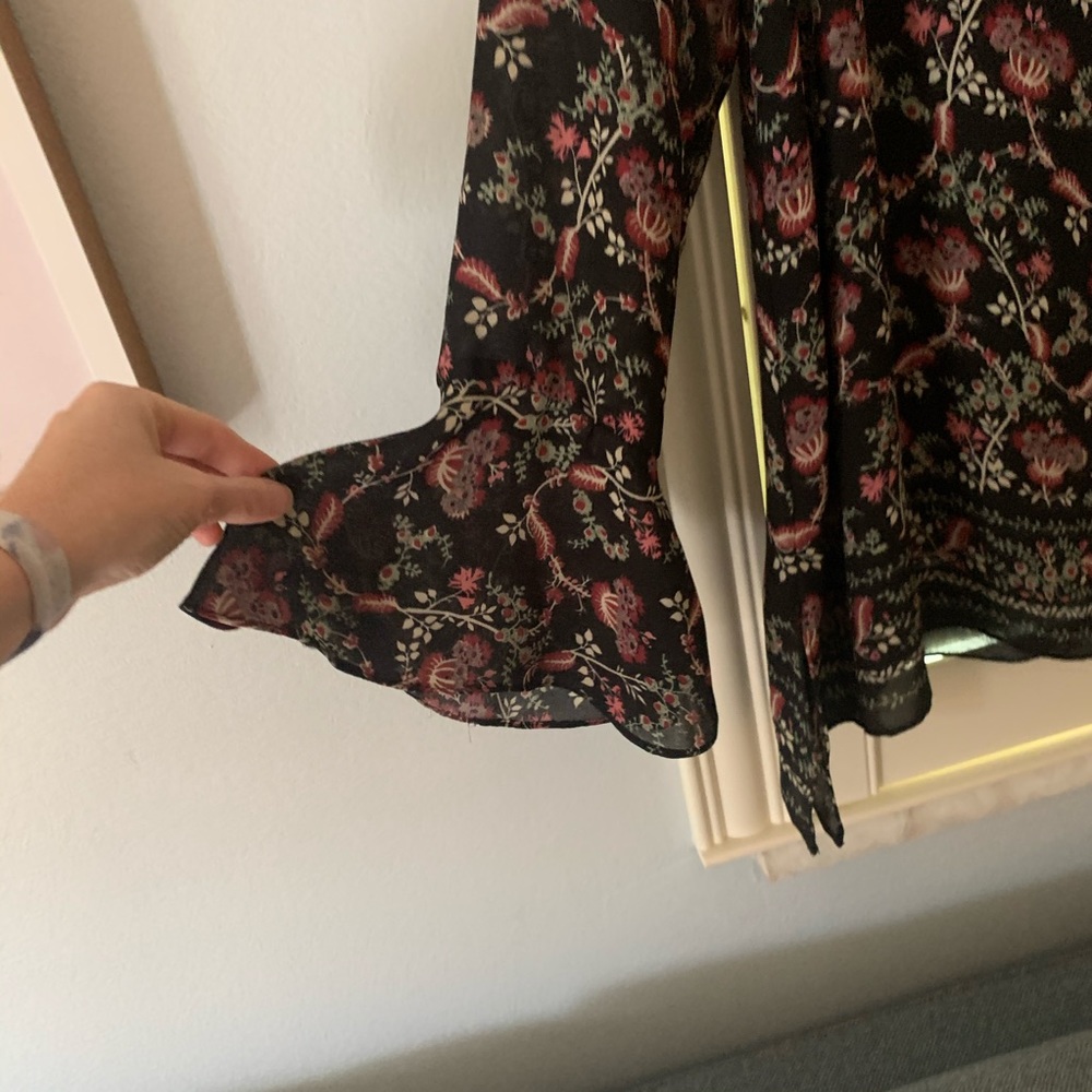 Max Studio Tunic - Picture 2 of 4